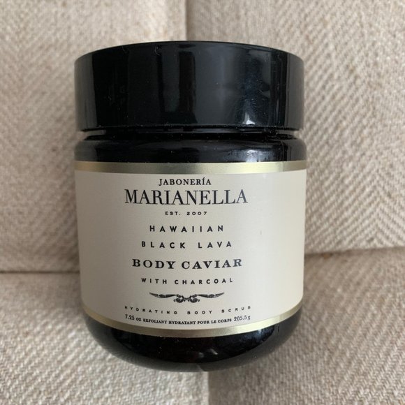Marianella Body Scrub - Picture 1 of 2